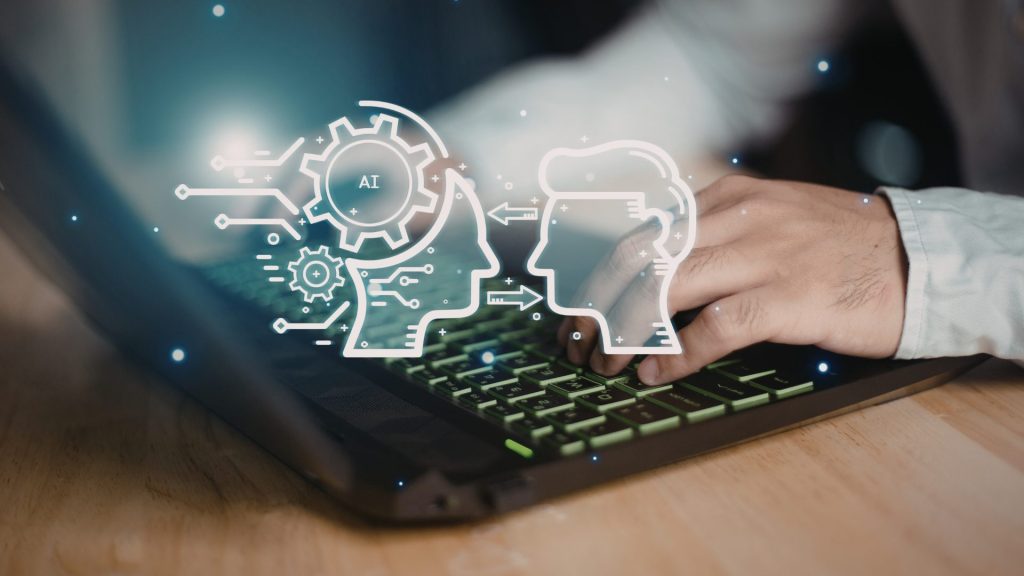 Collaboration entre intelligence humaine et intelligence artificielle pour la création de contenu.